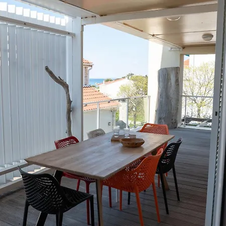 Luce Marina Petrcane