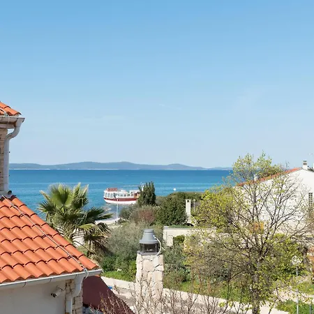 Luce Marina Apartment Petrčane