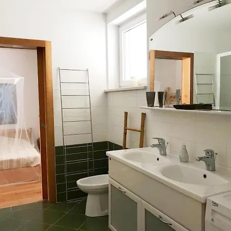 Apartment Luce Marina Petrcane