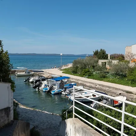 Luce Marina Apartment Petrcane
