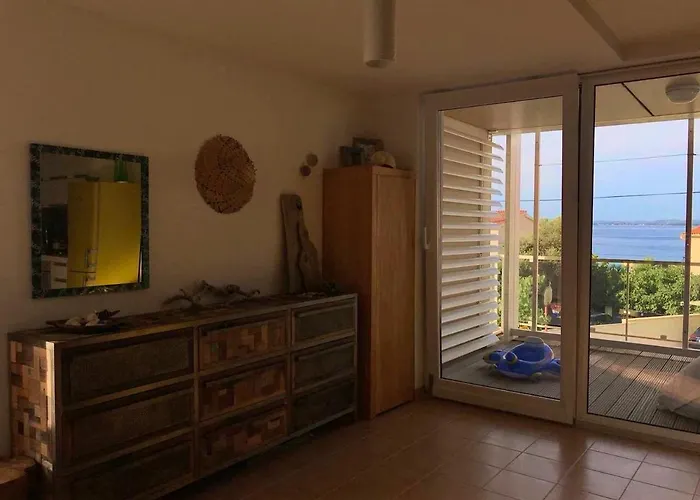 Luce Marina * Petrcane