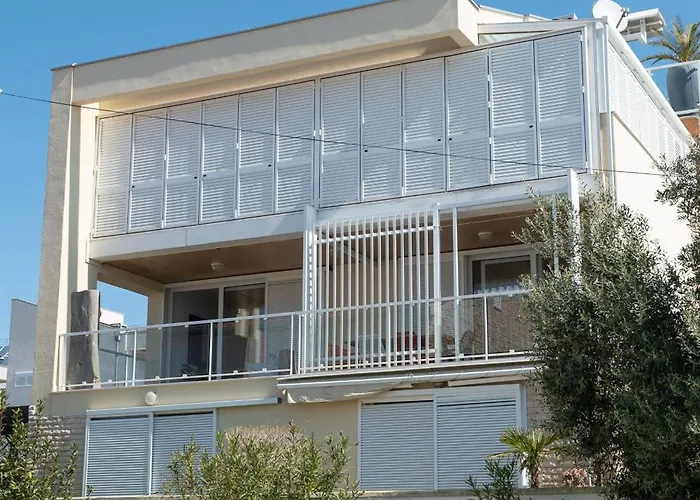 Luce Marina * Petrcane